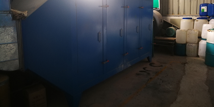 清洗劑生產(chǎn)廢氣處理設(shè)備環(huán)保驗(yàn)收現(xiàn)場(chǎng)實(shí)拍